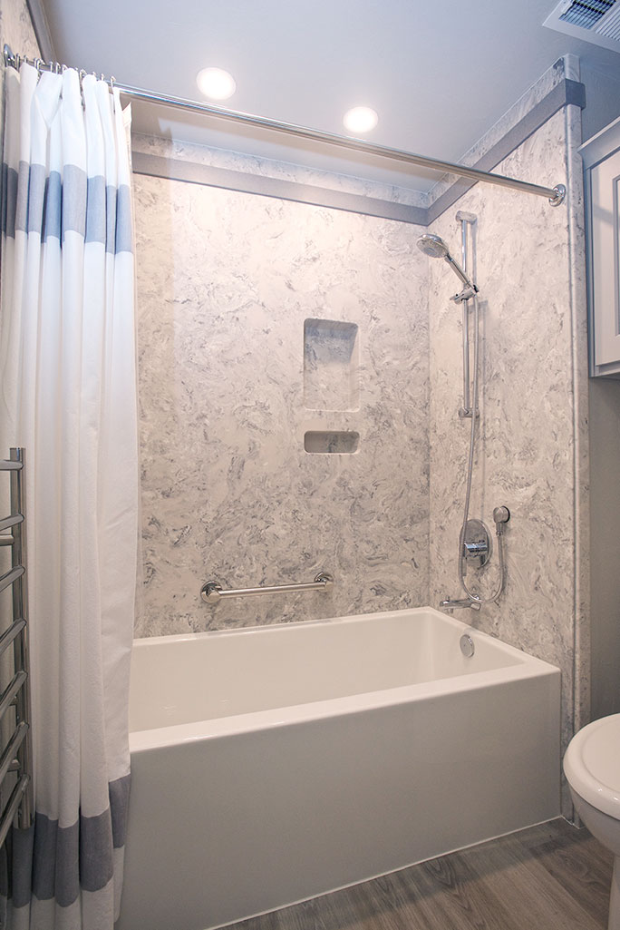 Cultured Marble & Maaz Rubix Bathtub Cultured Marble & Maaz Rubix Bathtub