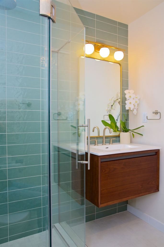 Bathroom Remodel by #1 Lane County Eugene Contractors Shower and Vanity