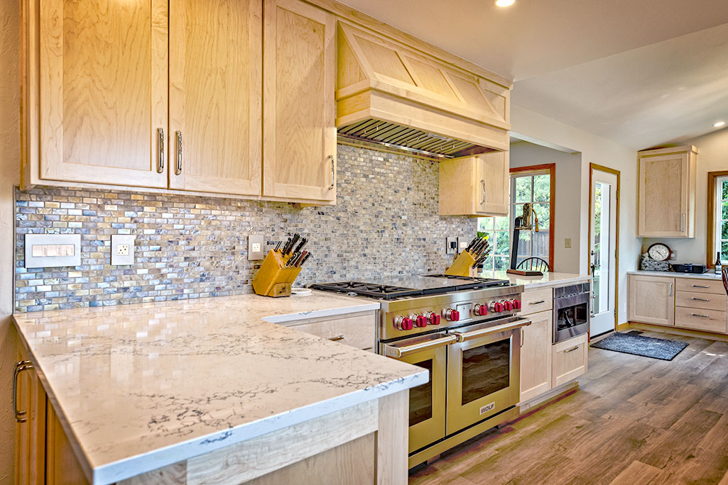 Kitchen Remodel in Eugene with Daltile Countertops