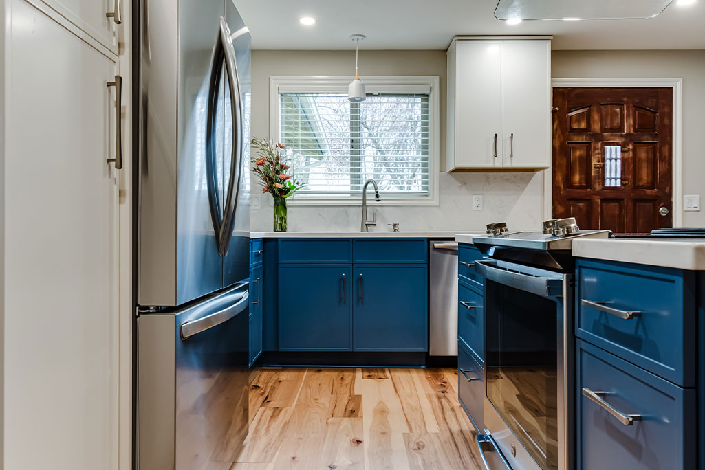 Springfield Kitchen Remodeler with center island cabinets Springfield Kitchen Remodeler with center island cabinets